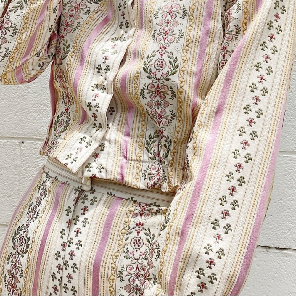 Patty Woodward of California vintage brocade pattern pieces!!💕💕!!